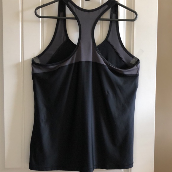 Under Armour Set - Picture 2 of 10